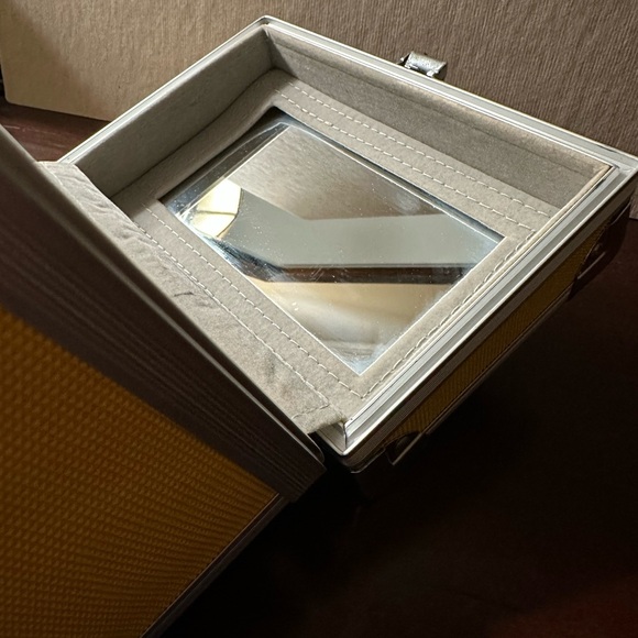 Locking Hard Shell Storage Case - Picture 11 of 12